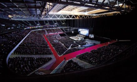 L-ISA ENVELOPPE 13 000 SPECTATEURS