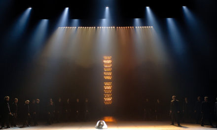ADB ENCOURAGE L’UTILISATION DE LAMPES TUNGSTÈNE DANS LE SPECTACLE