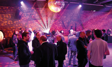 VARI-LITE : QUARANTE ANS DE PROJECTION VOUS CONTEMPLENT