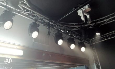 STUDIO LE 25 AVEC CHAUVET PROFESSIONAL