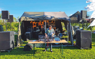 Le Wheels and Waves Avec JBL