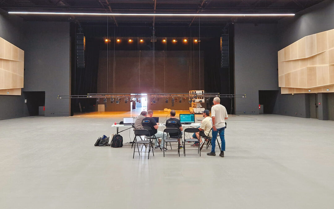 RCF à Châteauneuf-les-Martigues, Dushow équipe la salle Simone Veil