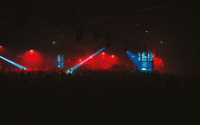 Funktion-One pour « Kick-Start My Heart »
