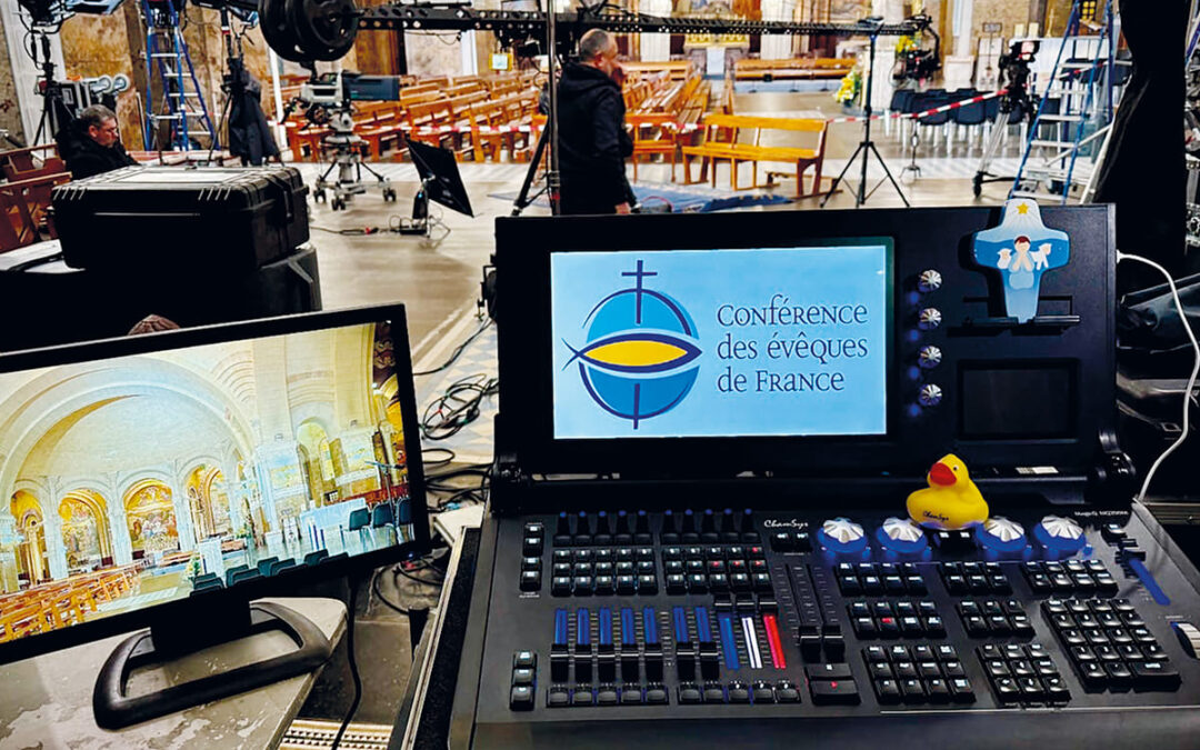 MagicQ MQ250M éclaire le direct