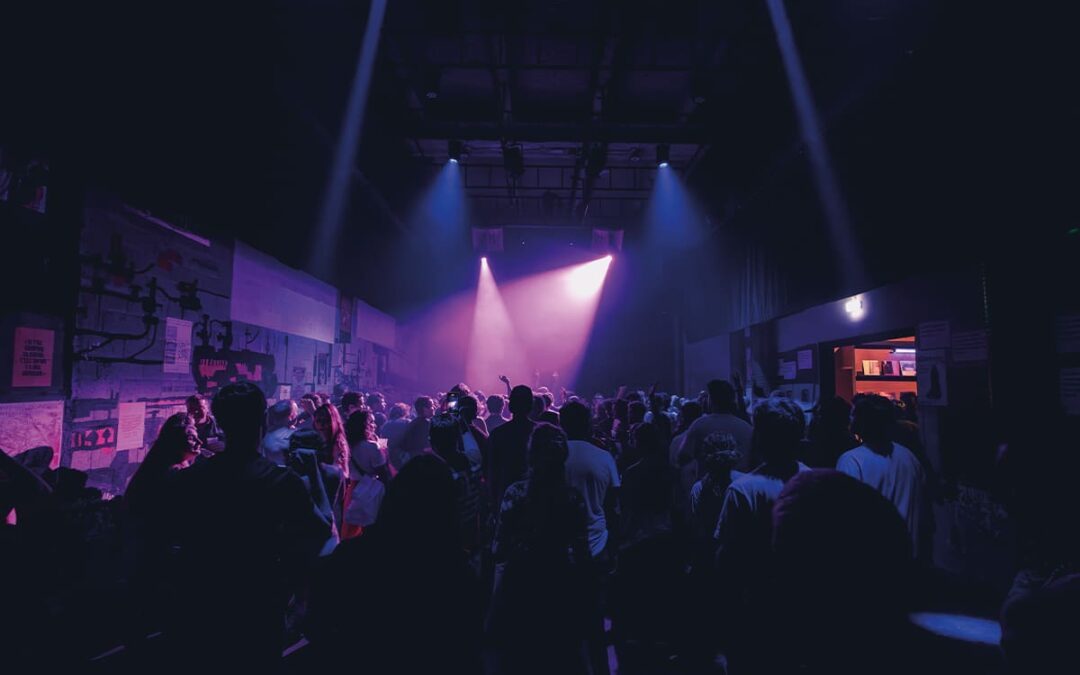 Salle autonome à énergie solaire