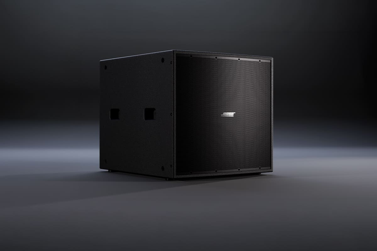 32 SONOMAG NEWS BOSE PRO STS118E Hero HiRes 32 SONOMAG NEWS BOSE PRO STS118E Hero HiRes